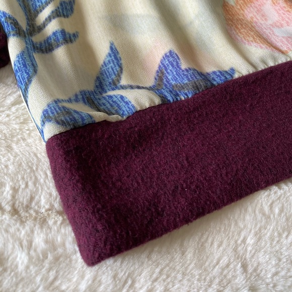 Sheer floral top - Picture 3 of 8